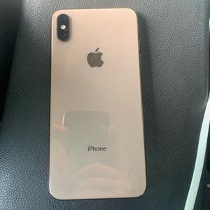 iPhone XS
